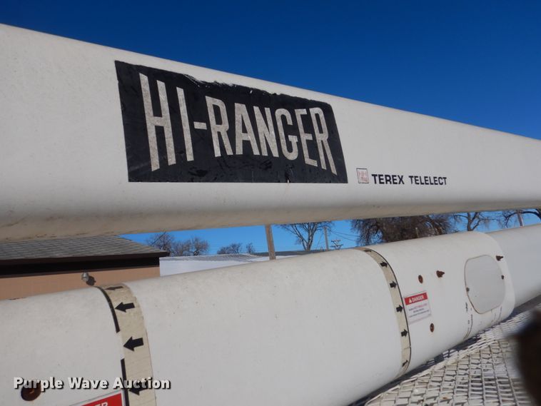 image for item FU9215 1999 International 4700 bucket truck