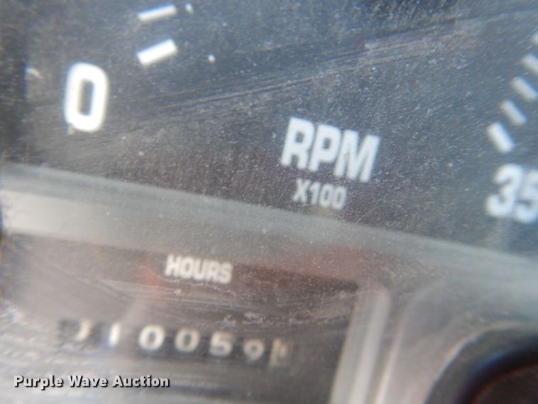 image for item FU9215 1999 International 4700 bucket truck