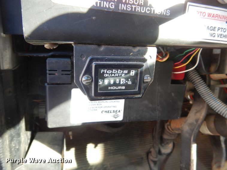 image for item FU9215 1999 International 4700 bucket truck