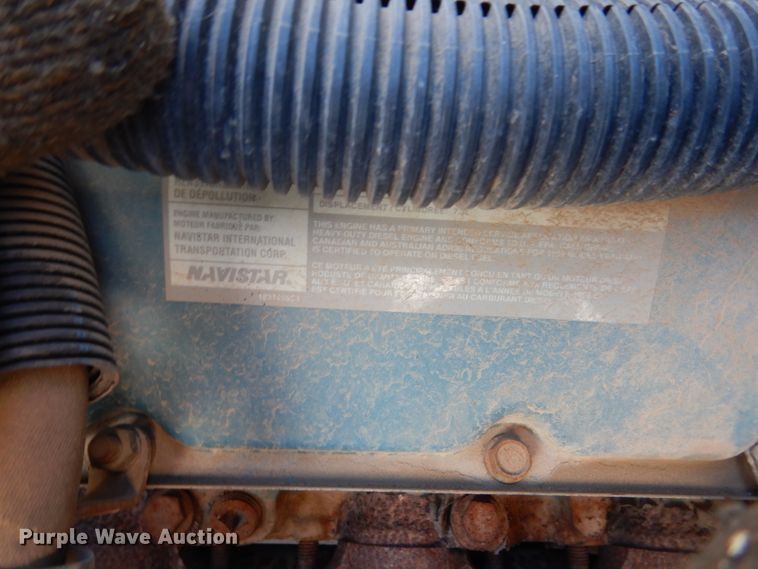 image for item FU9215 1999 International 4700 bucket truck