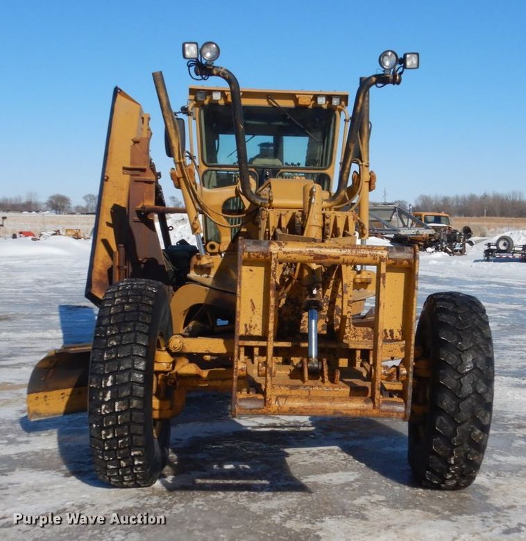 image for item FU9217 2004 Caterpillar 140H VHP Plus motor grader