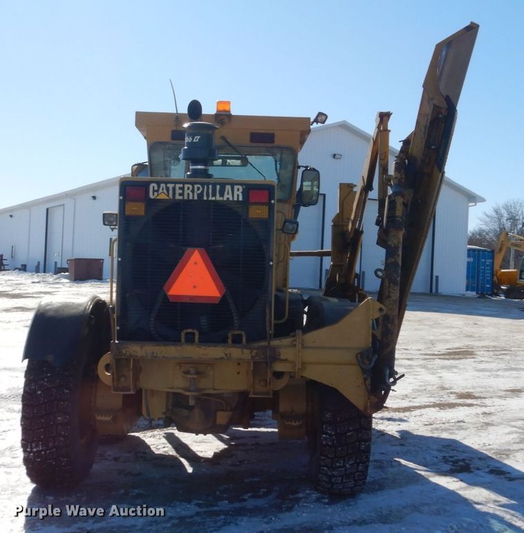 image for item FU9217 2004 Caterpillar 140H VHP Plus motor grader