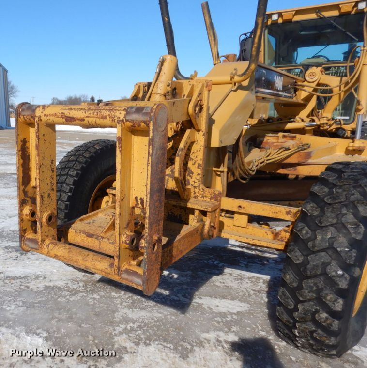 image for item FU9217 2004 Caterpillar 140H VHP Plus motor grader