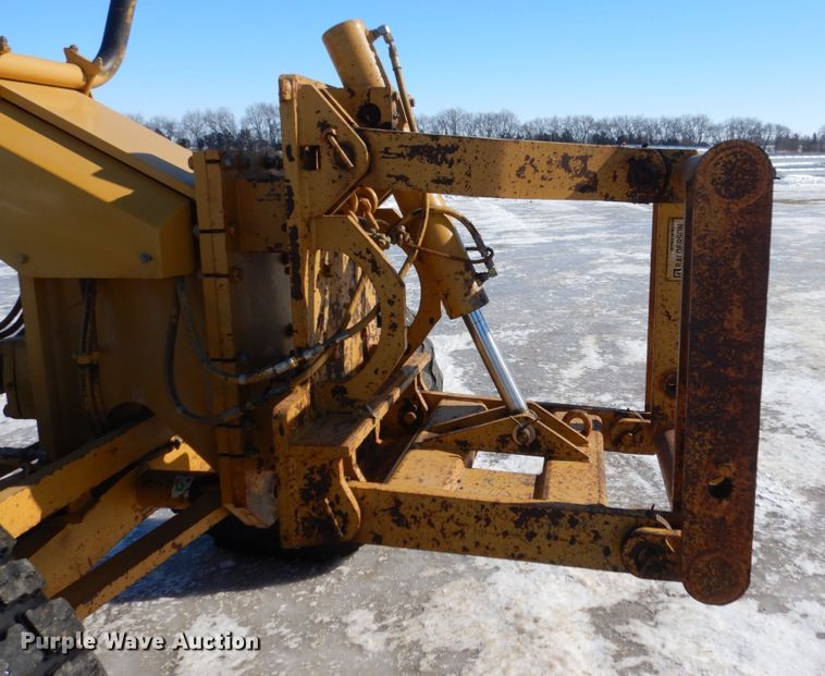 image for item FU9217 2004 Caterpillar 140H VHP Plus motor grader