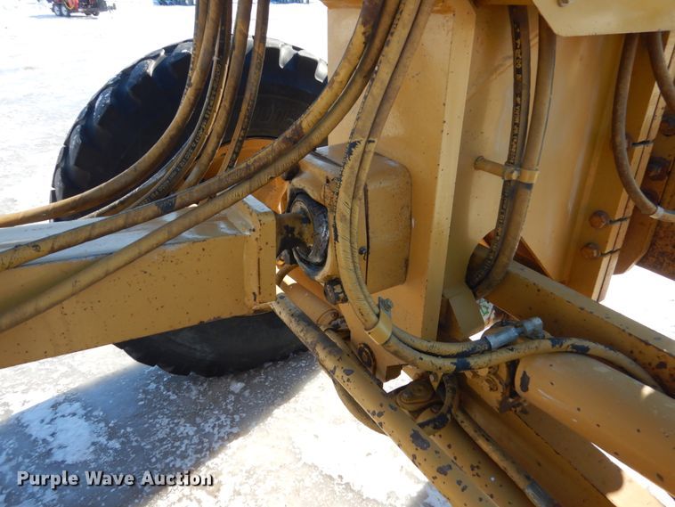 image for item FU9217 2004 Caterpillar 140H VHP Plus motor grader