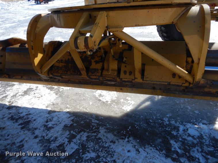 image for item FU9217 2004 Caterpillar 140H VHP Plus motor grader