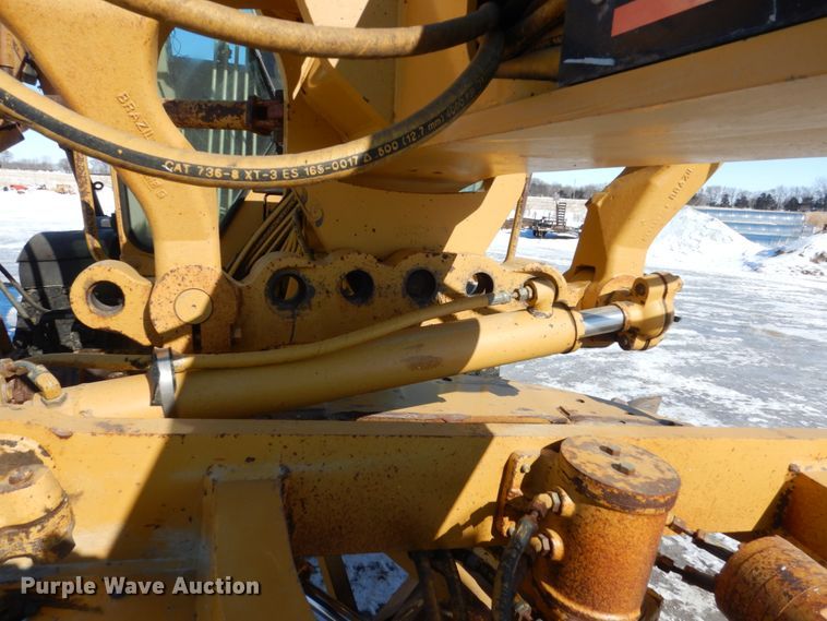 image for item FU9217 2004 Caterpillar 140H VHP Plus motor grader