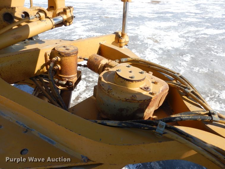 image for item FU9217 2004 Caterpillar 140H VHP Plus motor grader