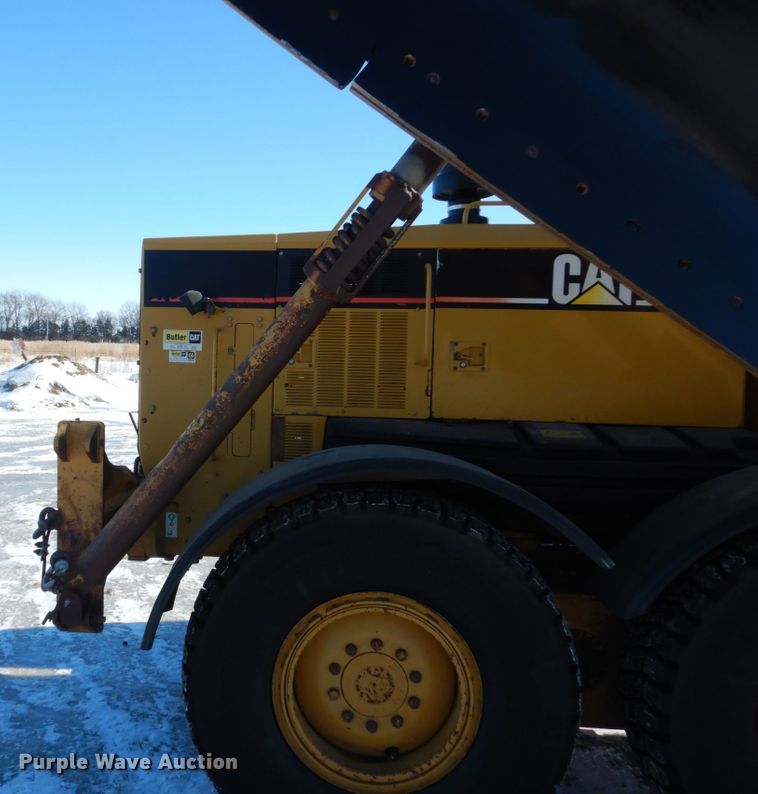 image for item FU9217 2004 Caterpillar 140H VHP Plus motor grader