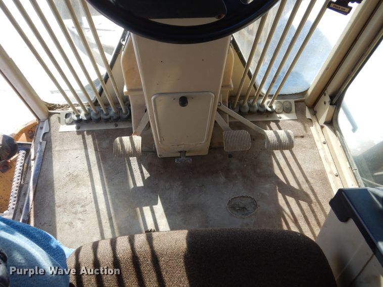 image for item FU9217 2004 Caterpillar 140H VHP Plus motor grader