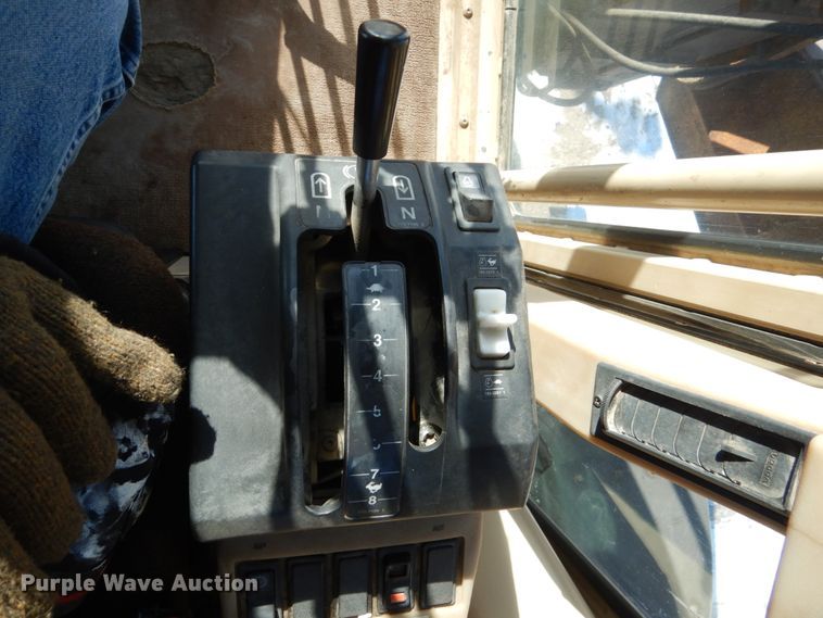 image for item FU9217 2004 Caterpillar 140H VHP Plus motor grader