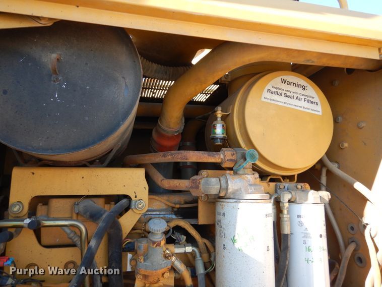 image for item FU9217 2004 Caterpillar 140H VHP Plus motor grader