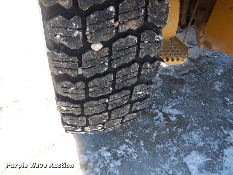 image for item FU9217 2004 Caterpillar 140H VHP Plus motor grader