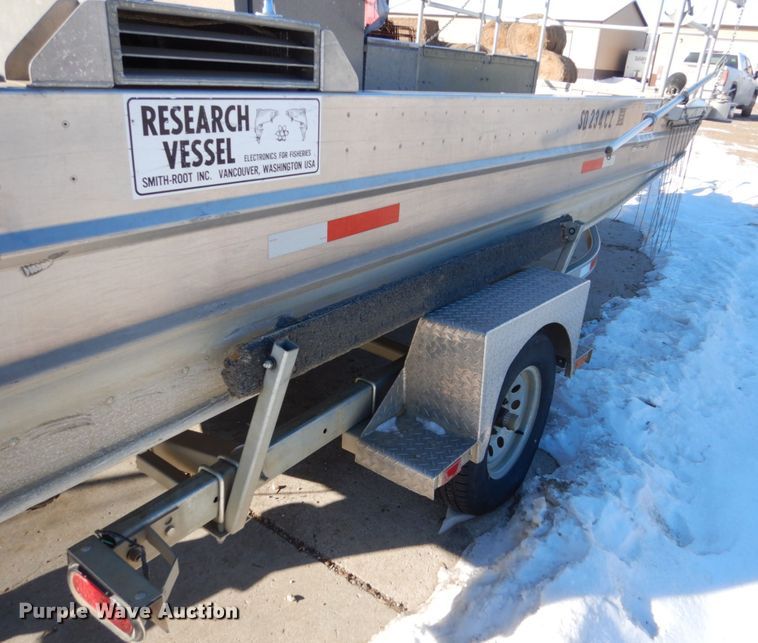 image for item FU9218 1999 Smith Root SR-16S electrofisher research vessel