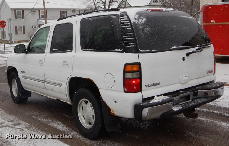 image for item GC9475 2004 GMC Yukon SUV
