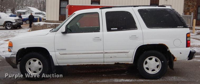 image for item GC9475 2004 GMC Yukon SUV