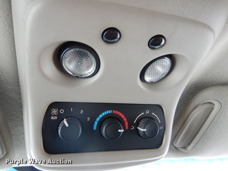 image for item GC9475 2004 GMC Yukon SUV