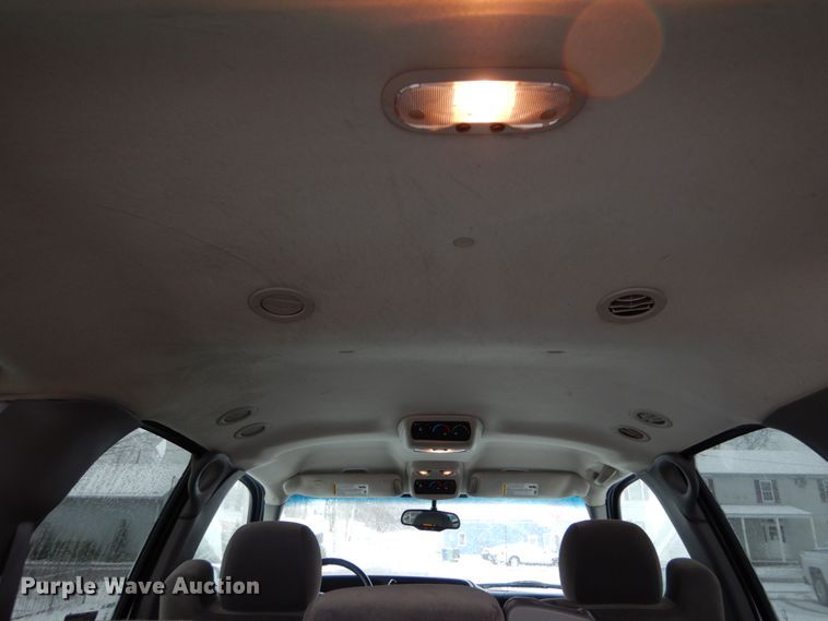 image for item GC9475 2004 GMC Yukon SUV