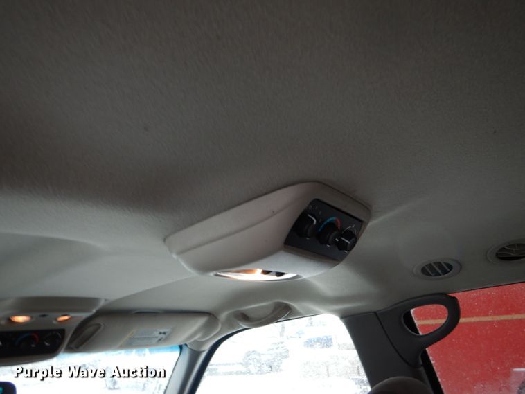 image for item GC9475 2004 GMC Yukon SUV