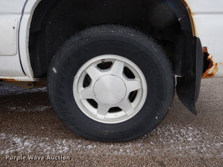 image for item GC9475 2004 GMC Yukon SUV