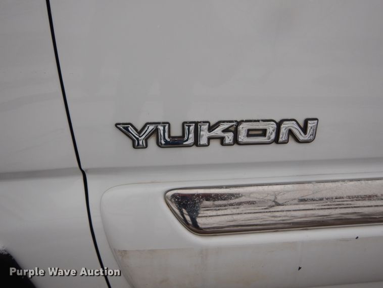 image for item GC9475 2004 GMC Yukon SUV