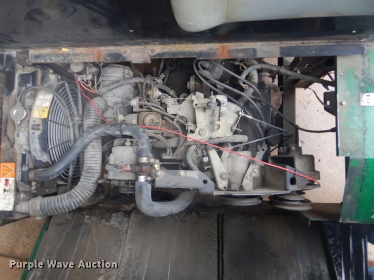 image for item GD9067 1999 Cushman Spraytek utility vehicle