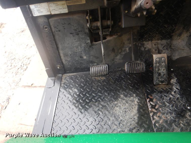 image for item GD9067 1999 Cushman Spraytek utility vehicle