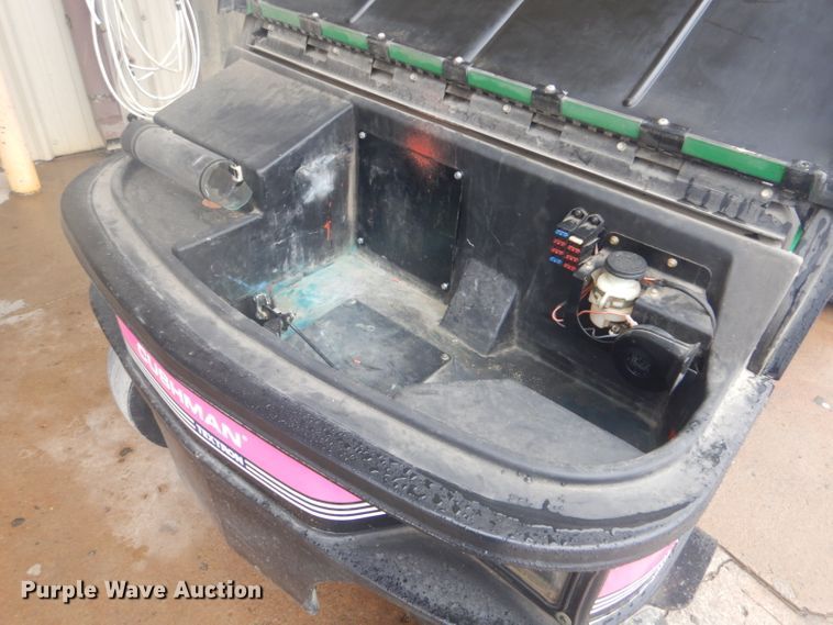 image for item GD9067 1999 Cushman Spraytek utility vehicle