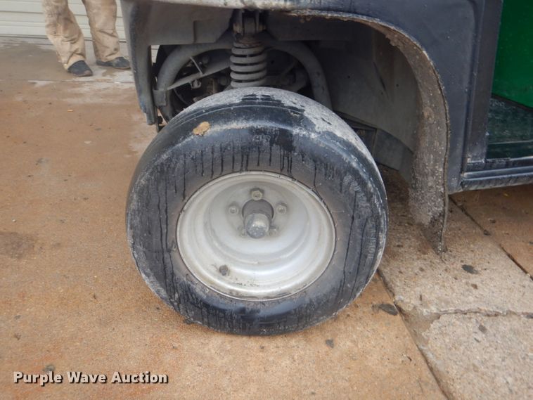 image for item GD9067 1999 Cushman Spraytek utility vehicle