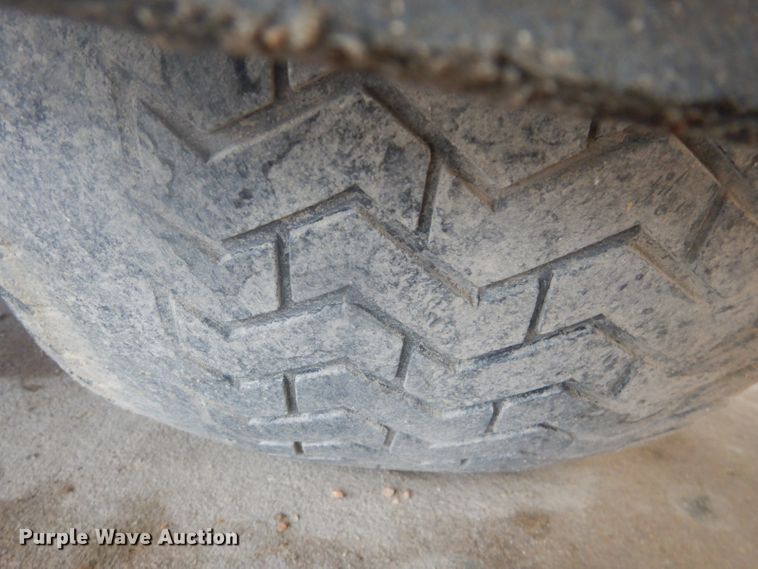 image for item GD9067 1999 Cushman Spraytek utility vehicle