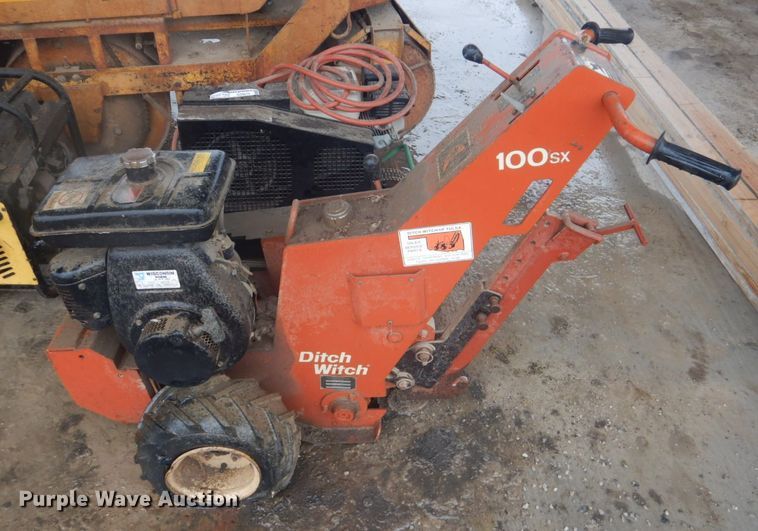 image for item GD9071 Ditch Witch 100SX vibratory cable plow
