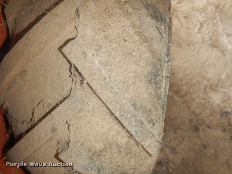 image for item GD9071 Ditch Witch 100SX vibratory cable plow