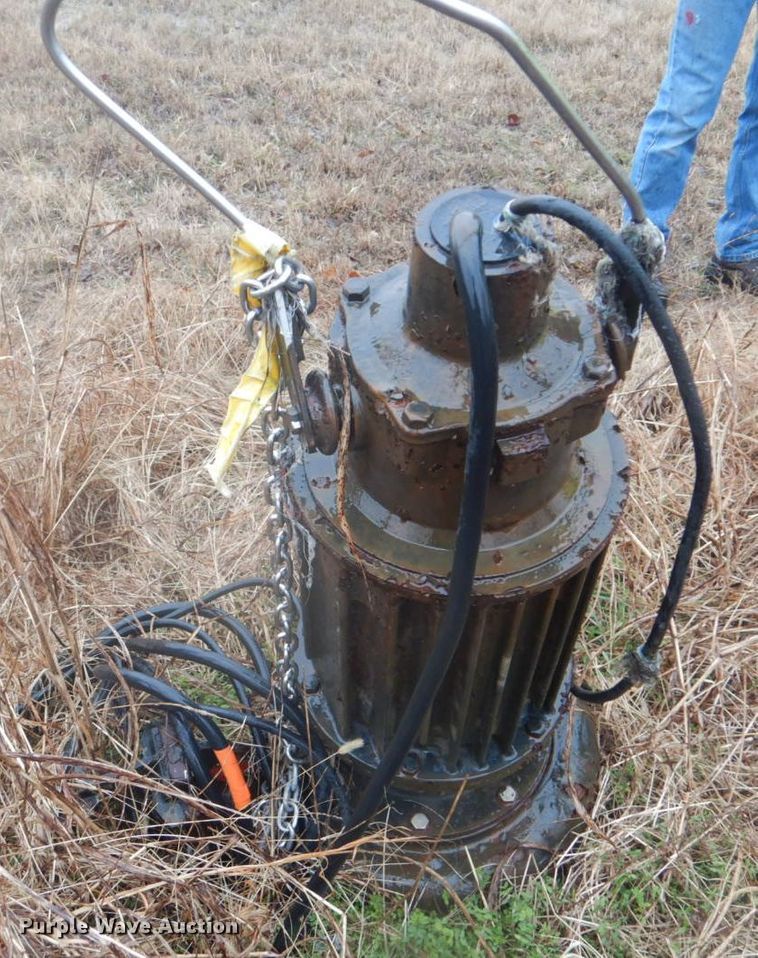 (2) Fairbanks Morse submersible pumps in Owasso, OK Item GD9083 sold