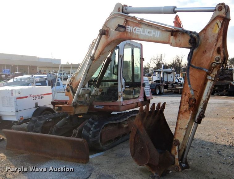 image for item GD9101 Takeuchi TB070 mini excavator