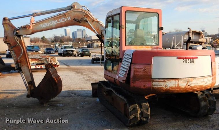 image for item GD9101 Takeuchi TB070 mini excavator