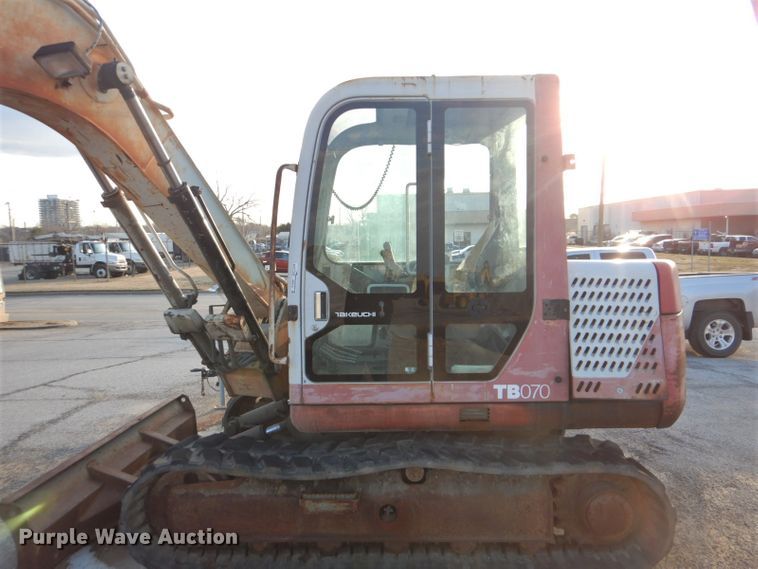 image for item GD9101 Takeuchi TB070 mini excavator