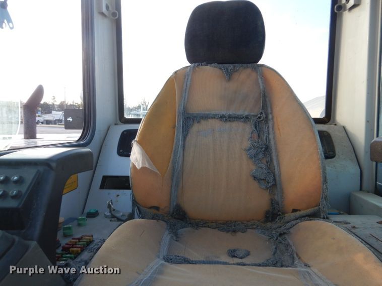 image for item GD9101 Takeuchi TB070 mini excavator