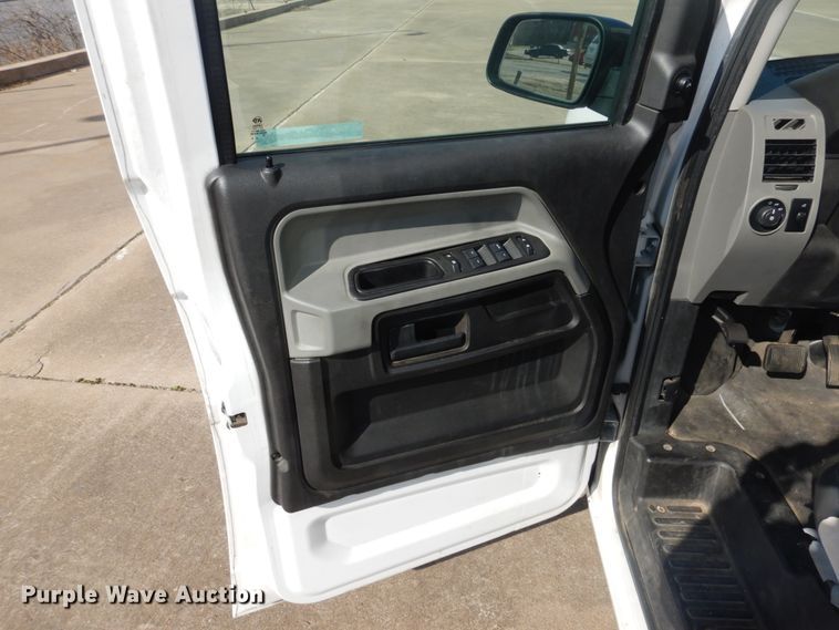 image for item GD9139 2012 VPG MV1CD SUV