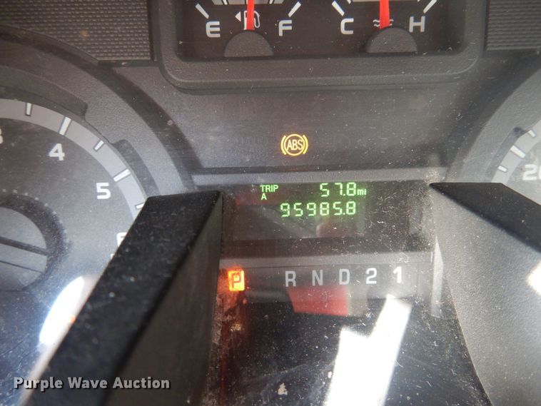 image for item GD9139 2012 VPG MV1CD SUV