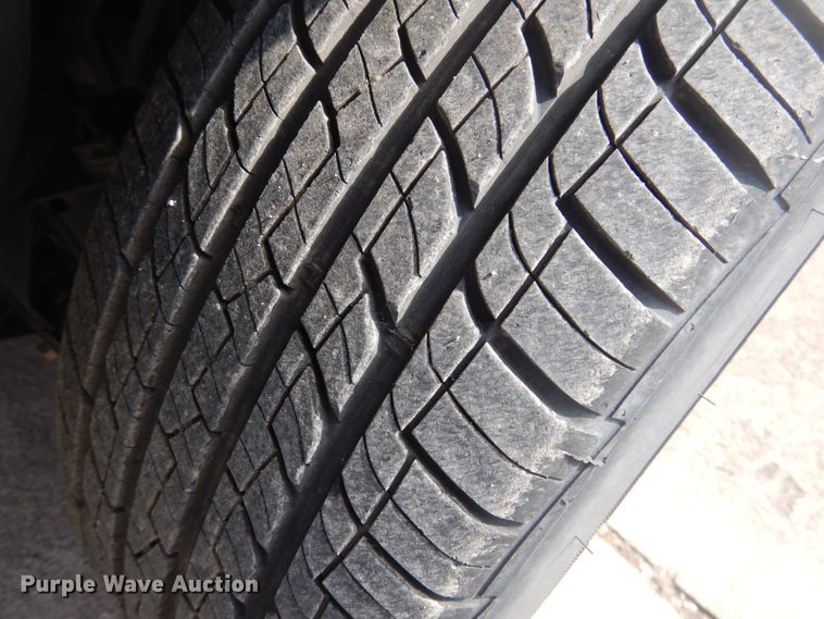 image for item GD9139 2012 VPG MV1CD SUV