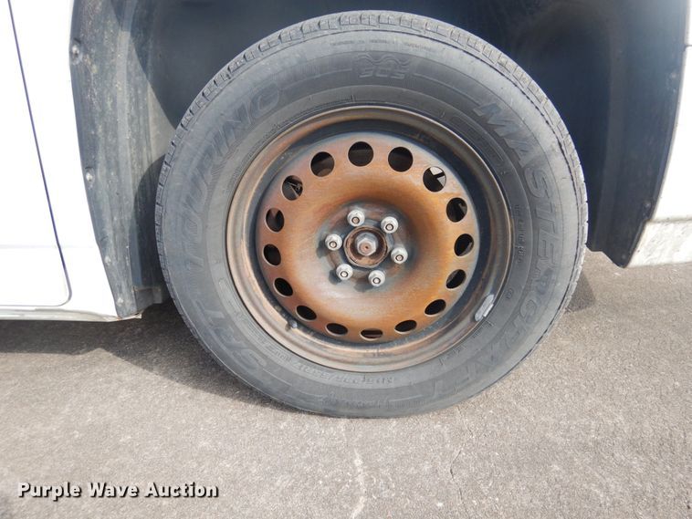 image for item GD9139 2012 VPG MV1CD SUV