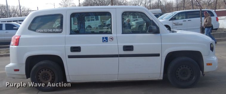 image for item GD9140 2012 VPG MV1CD SUV