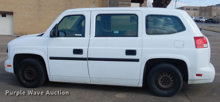 image for item GD9140 2012 VPG MV1CD SUV