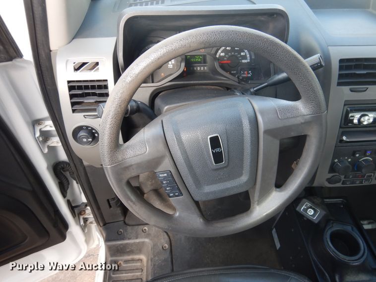 image for item GD9140 2012 VPG MV1CD SUV