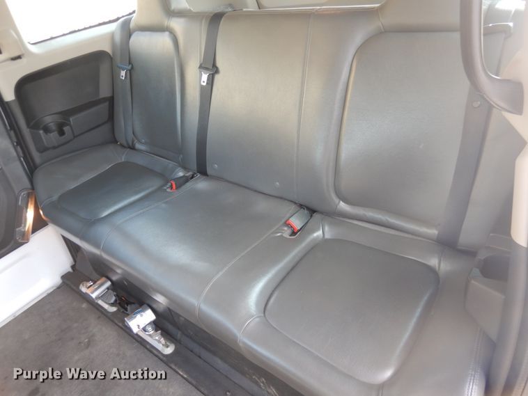 image for item GD9140 2012 VPG MV1CD SUV