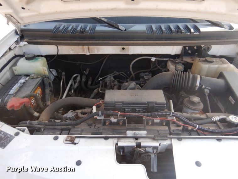 image for item GD9140 2012 VPG MV1CD SUV