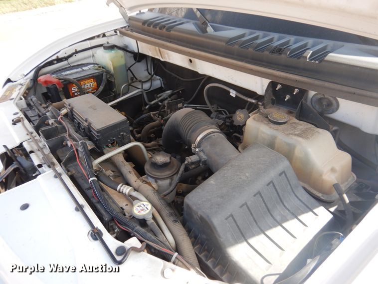 image for item GD9140 2012 VPG MV1CD SUV