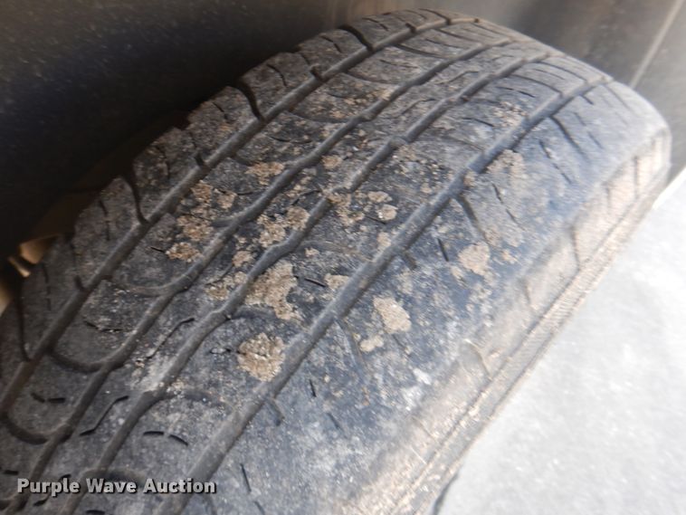 image for item GD9140 2012 VPG MV1CD SUV