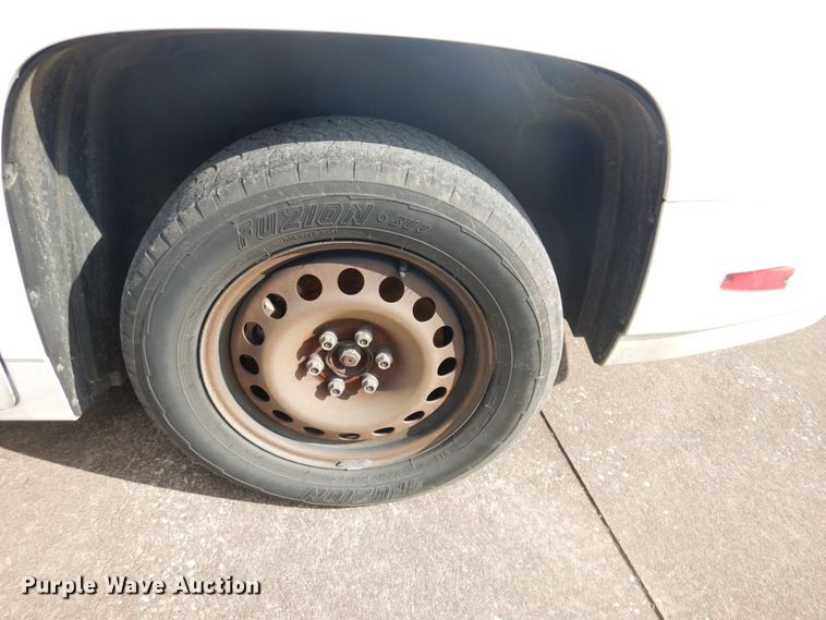 image for item GD9140 2012 VPG MV1CD SUV