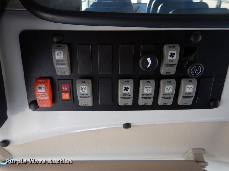 image for item GD9141 2003 GMC Savana G3500 Thomas school bus